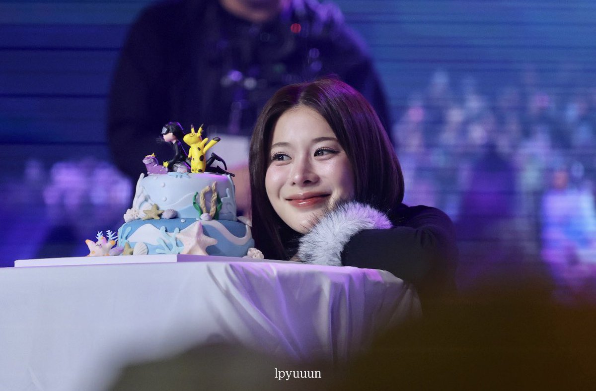 lpyuuun_ba's tweet photo. 260510 
Happy Birthday naaa🎂

#KaoBirthdayFMinTaipei 
#supassra_sp https://t.co/pAalp95IiT