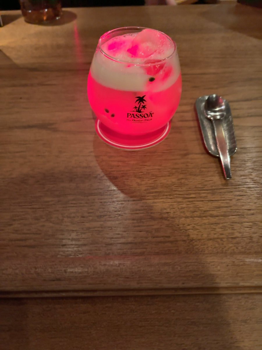 akshimo's tweet photo. バー・オーガスタで飲むオーガスタ・セブン（大阪）
美味しい https://t.co/Ue8TbVBdIr