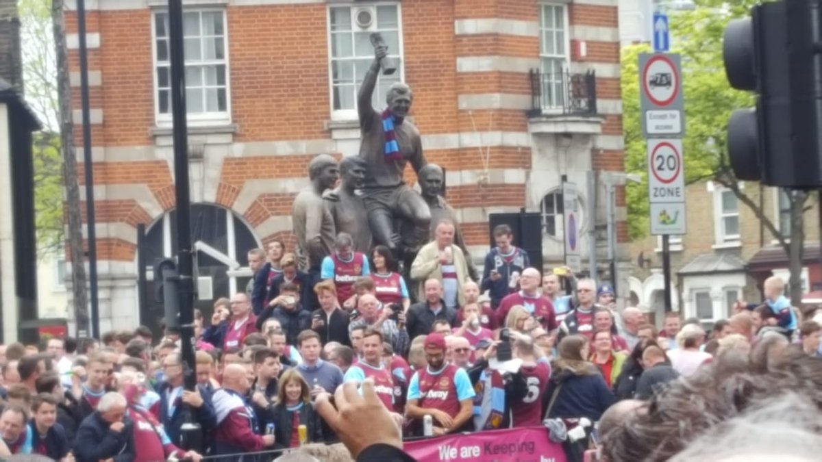 Billy Bonds Stand tweet media