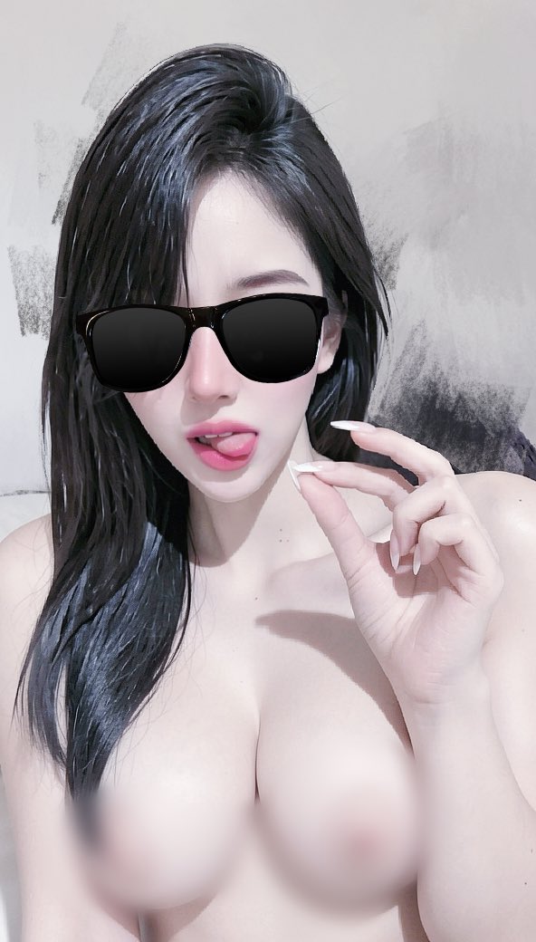 ningmengbin's tweet photo. 今天你该喊我什么？
#骚妈 #女攻 #女s #女菩萨 #母狗 #母猪 #母驴 #婊子 #反差婊 #反差 #ootd #御姐 #女神 #白富美 #盯射 #��屏 https://t.co/Ywo9GwTyIT