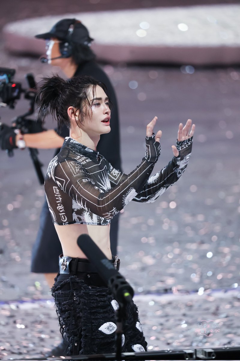 ชอบไนซ์เกล้าผมอะ ไนซ์เป็นคนท้ายทอยสวยเกล้าผมยิ่งทำให้สวยขึ้นไปอีก 
🥹🥹
#OLYMPOP2026DAY
#NiceATLAS #ATLAS_th
