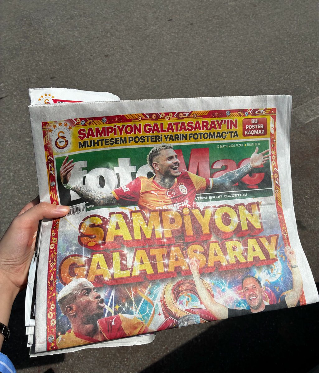 sude tweet media