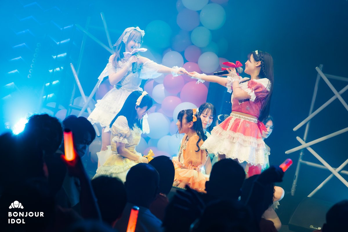 bonjour_idol's tweet photo. 【LIVE REPORT】

Waving Goodbye to Everyone's Beloved Squishy Baby Face Idol 🧡
Junjou no Afilia Oda Anna Graduation Live ✨ (写真164枚あり📸)

➡️ https://t.co/JHiRKxEvLd (英語/日本語)

@junjo_no_afilia @j_afilia_anna 
#純情のアフィリア #桜田アンナ https://t.co/3op9Lh2IN5