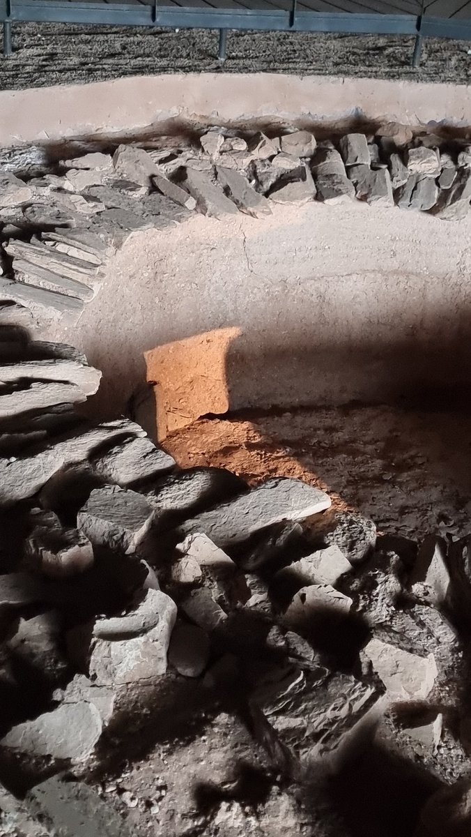 mapaymochila_'s tweet photo. Si hay un lugar mágico en @RVRibGuadiana es el Sepulcro Prehistórico de Huerta Montero. Desde hace casi 5 milenios, durante los solsticios, la luz del sol ilumina este espacio de enterramiento colectivo y culto. 
Maravillas singulares que descubrimos en
#ViveRiberaDelGuadiana https://t.co/TC3apOrRYc