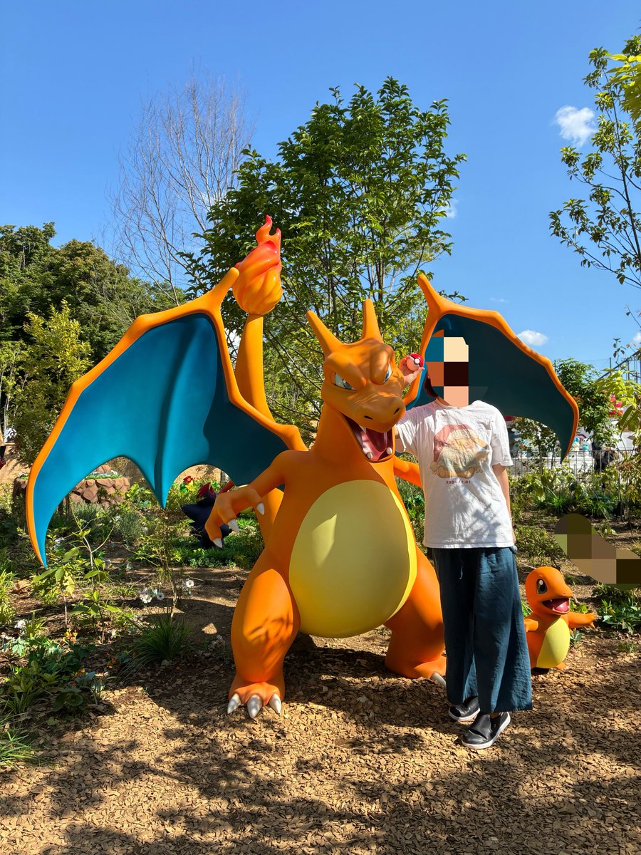 ポケパークめっちゃ楽しかったけど、めっちゃ疲れた‼️‼️‼️
また来年でいいかな‼️
グッズも買えたし、ショーも見れたし、フォレストも回れて大満足💯✨️
写真多すぎて、上げられないの悔やみ😭