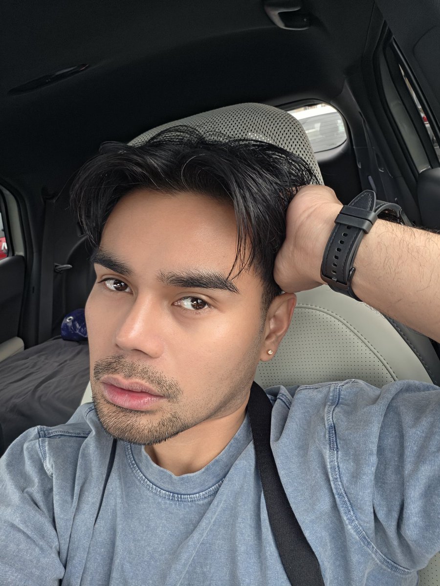 quiffmakiling's tweet photo. To love oneself is the beginning of a life-long romance 😍 #altercebu https://t.co/8vjRrYN9W1