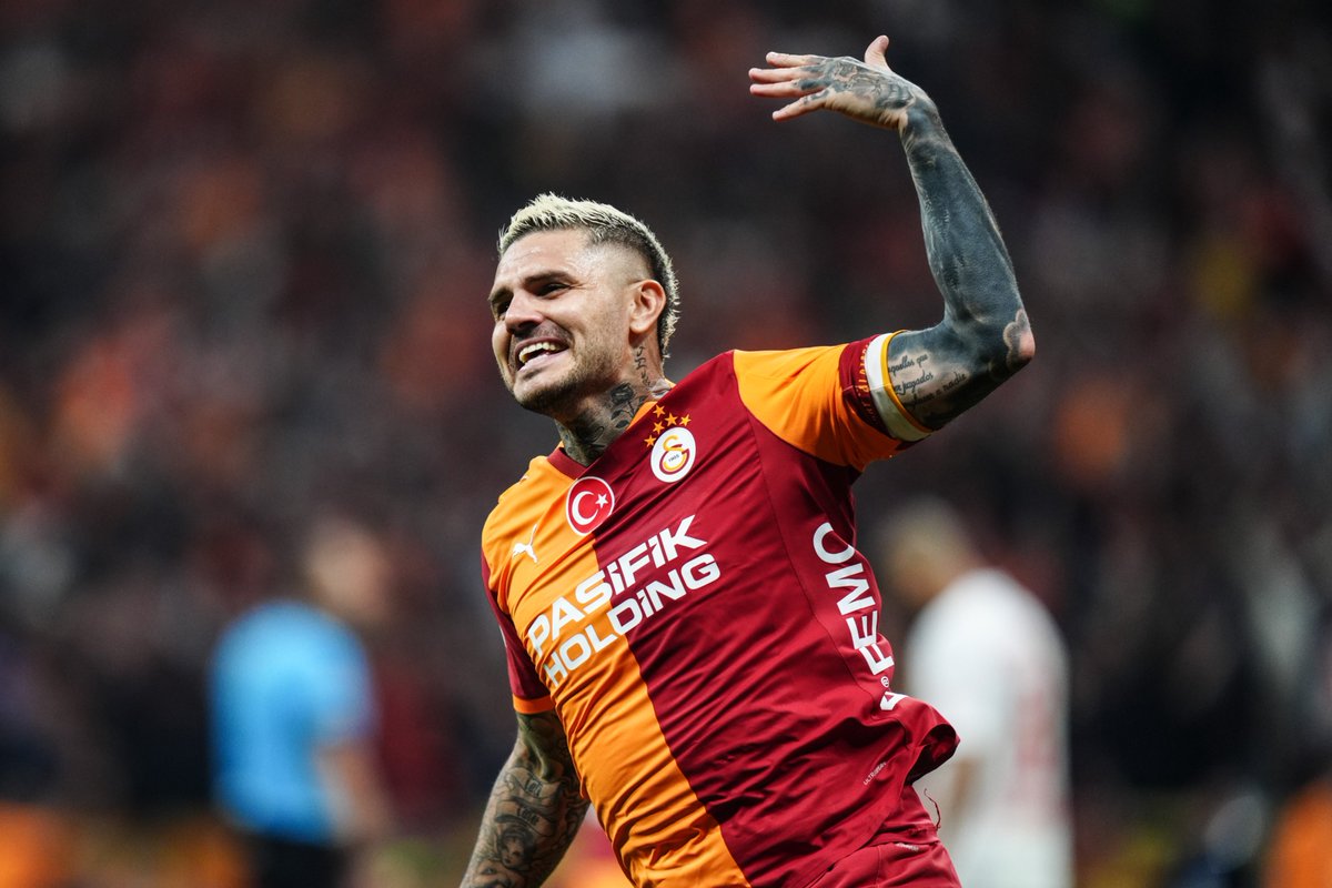 nexustransfer's tweet photo. 🟡🔴 Galatasaray, Mauro Icardi'nin menajerini sözleşme uzatmak için İstanbul'a davet etti. (Haluk Yürekli) https://t.co/5bfTyfB0dJ