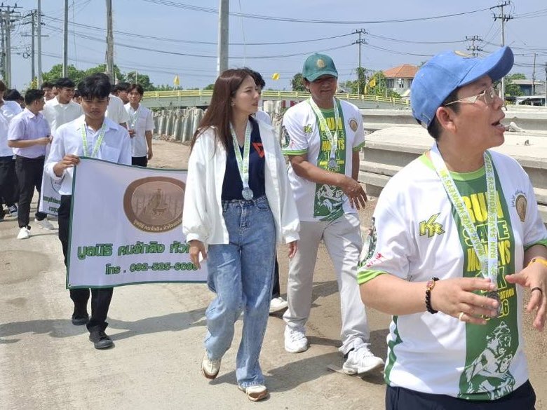 เอษณา จรัสสุริยพงศ์ ( เอ ) tweet media