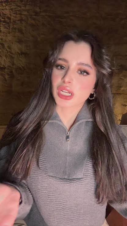 tppyy1's tweet photo. من يبي يشوف فيك نودز لها ؟😭😭 https://t.co/VT0sAPVVBz