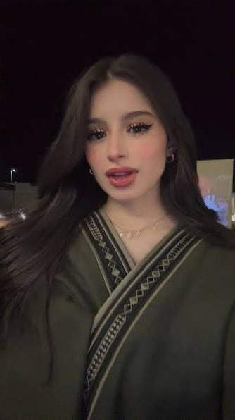 tppyy1's tweet photo. من يبي يشوف فيك نودز لها ؟😭😭 https://t.co/VT0sAPVVBz