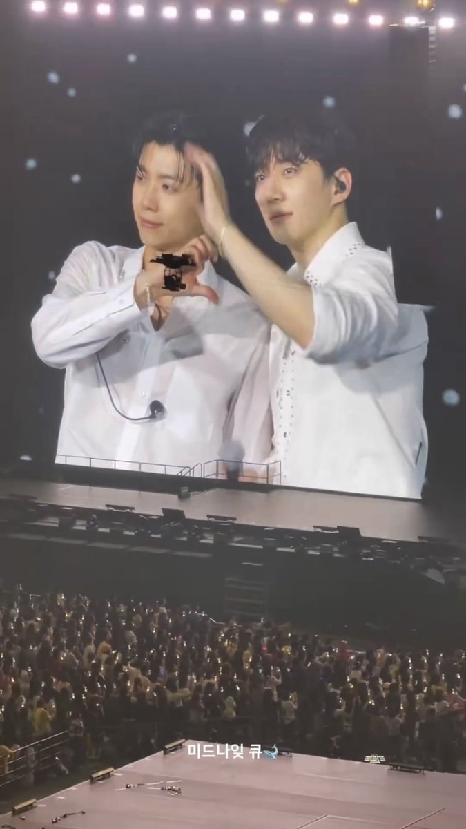 bdloao_'s tweet photo. 나 걍 앙멘함.. https://t.co/OQpzJAkCp4