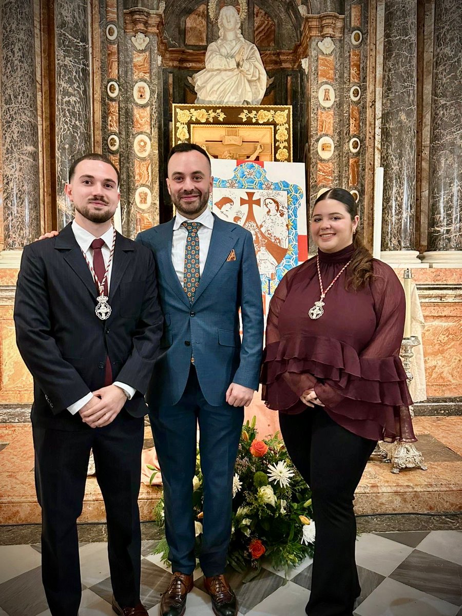 Hermandad del Amor de Almería tweet media