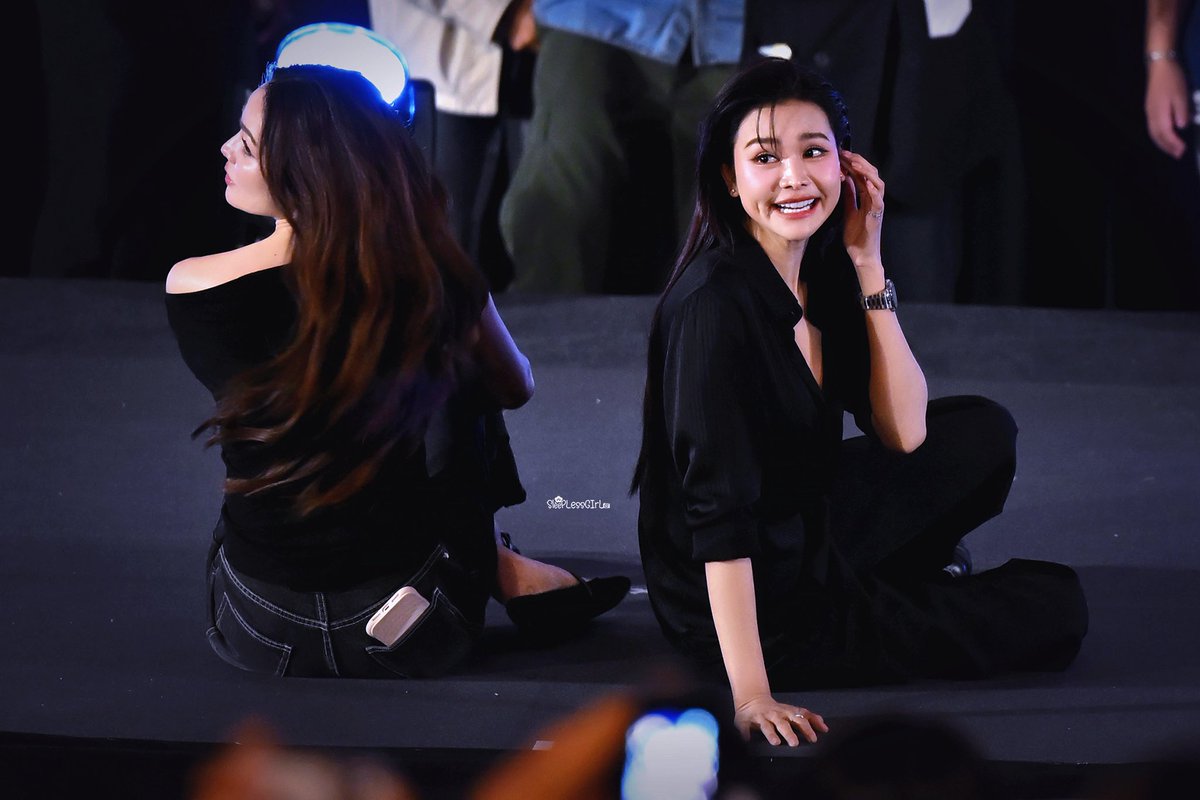 sleeplessgirl_'s tweet photo. ศูนย์รวมความรักของพวกเรา เป็นวันรวมพลที่มีความสุขมากๆ มีคนรักเพิ่มขึ้นเยอะมากๆ เลย จะอยู่ซัพพอร์ตแบบนี้ไปเรื่อยๆ เลยนะ 🥰🤍🥹✨

THE WATER FINAL EPISODE 
#นทีร้อยเล่ห์ตอนจบ
#englot #อิงล็อต https://t.co/j1MaQgUhle