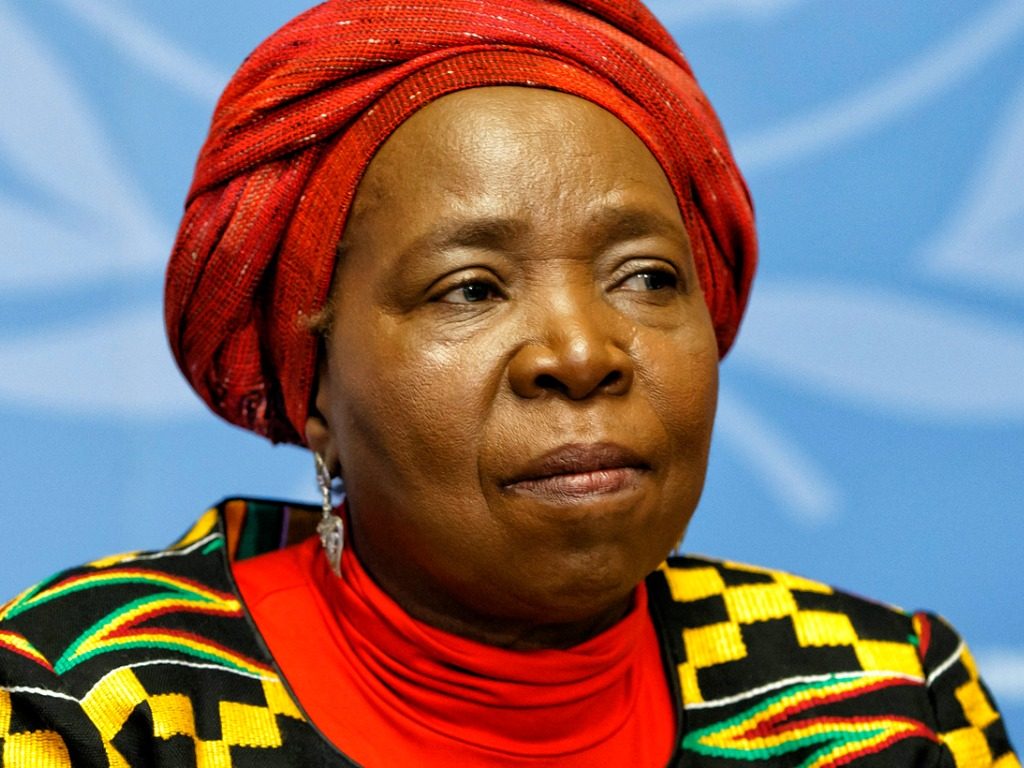 Powerfm987's tweet photo. [ON AIR] LEADERSHIP SPOTLIGHT.

@sellohatang is joined by Dr Nkosazana Clarice Dlamini Zuma - Medical Doctor and Freedom Fighter on #POWERWeek. https://t.co/qUTWViZrlY