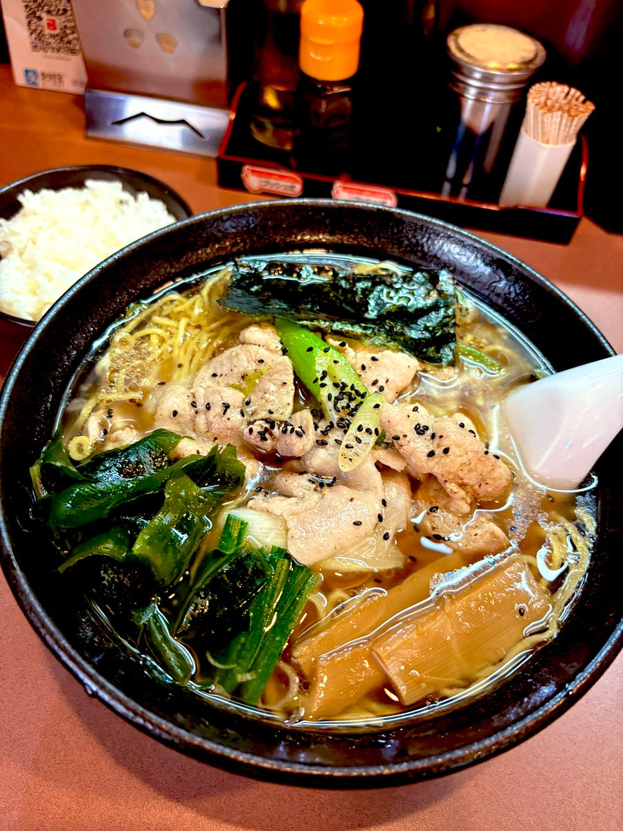 うめ@ラーメン tweet media