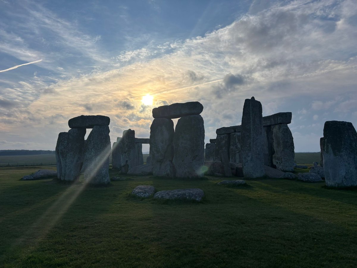 Stonehenge U.K tweet media