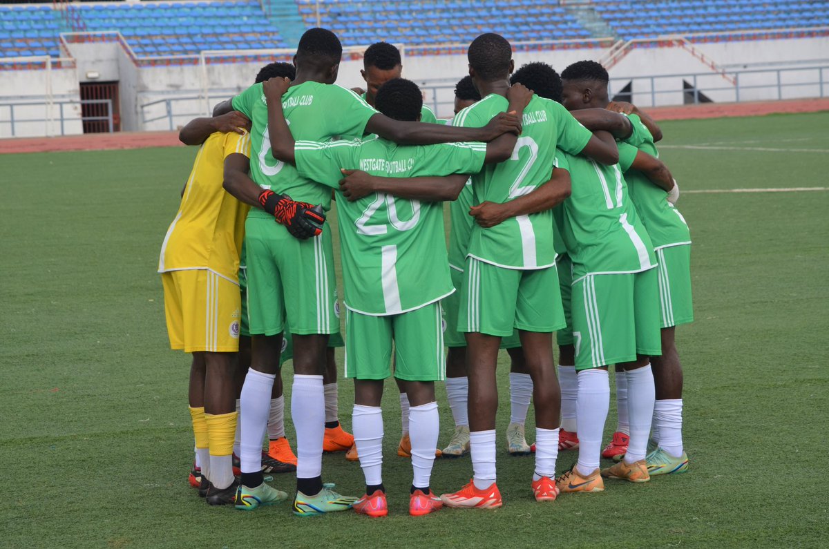 WESTGATE_FC's tweet photo. G A T E K E E P E R S 💜⚽️

#westgatefc https://t.co/K2bB2eaoqW
