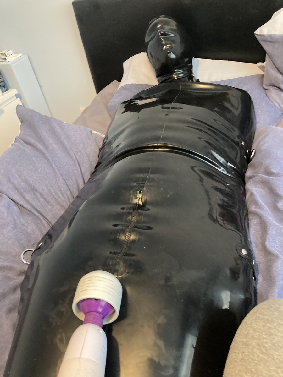 Latex Boy tweet media