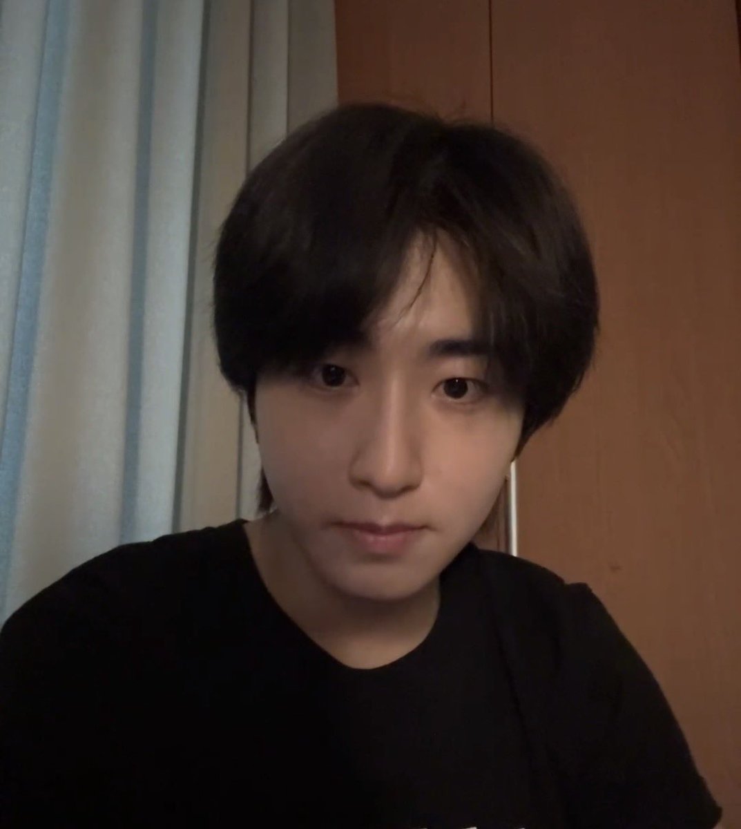 뚜이 tweet media