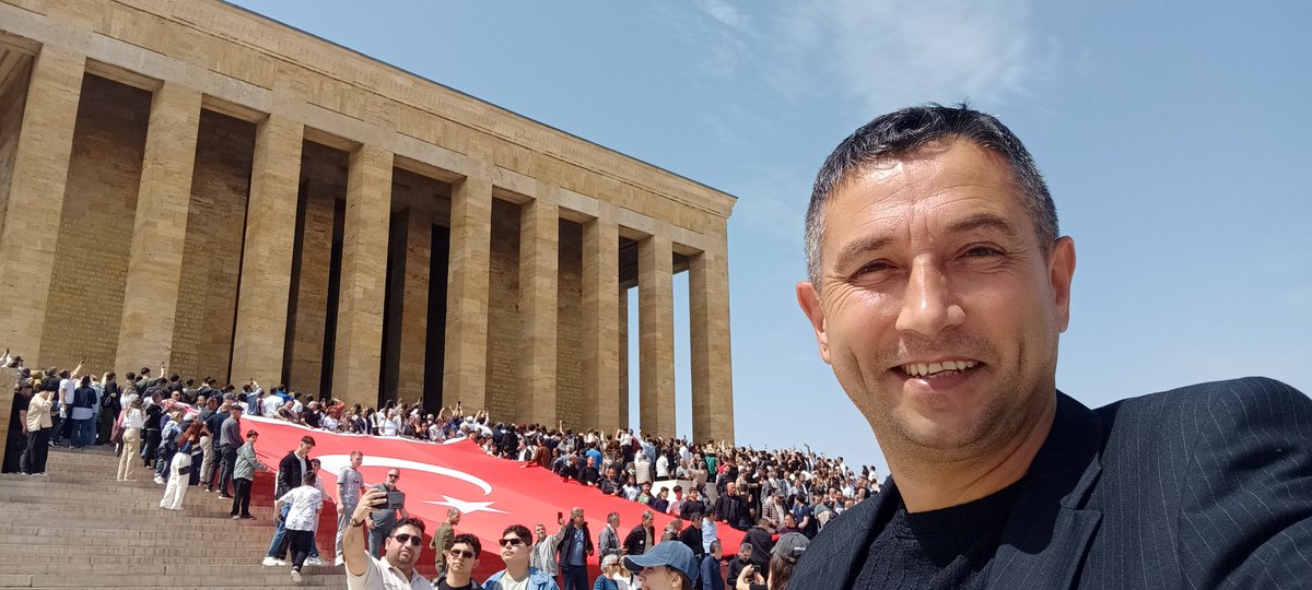 SamsaVedat's tweet photo. Birlikte daha güçlüyüz.
Hak yerini bulana kadar susmayacağız! 🇹🇷

Stajçıraklık sigorta başlangıcı olarak kabul edilmesini istiyoruz.

#StajyerÇırakDiyorki
#SaraylarSizinUlusBizim https://t.co/bC3A1OMsqI