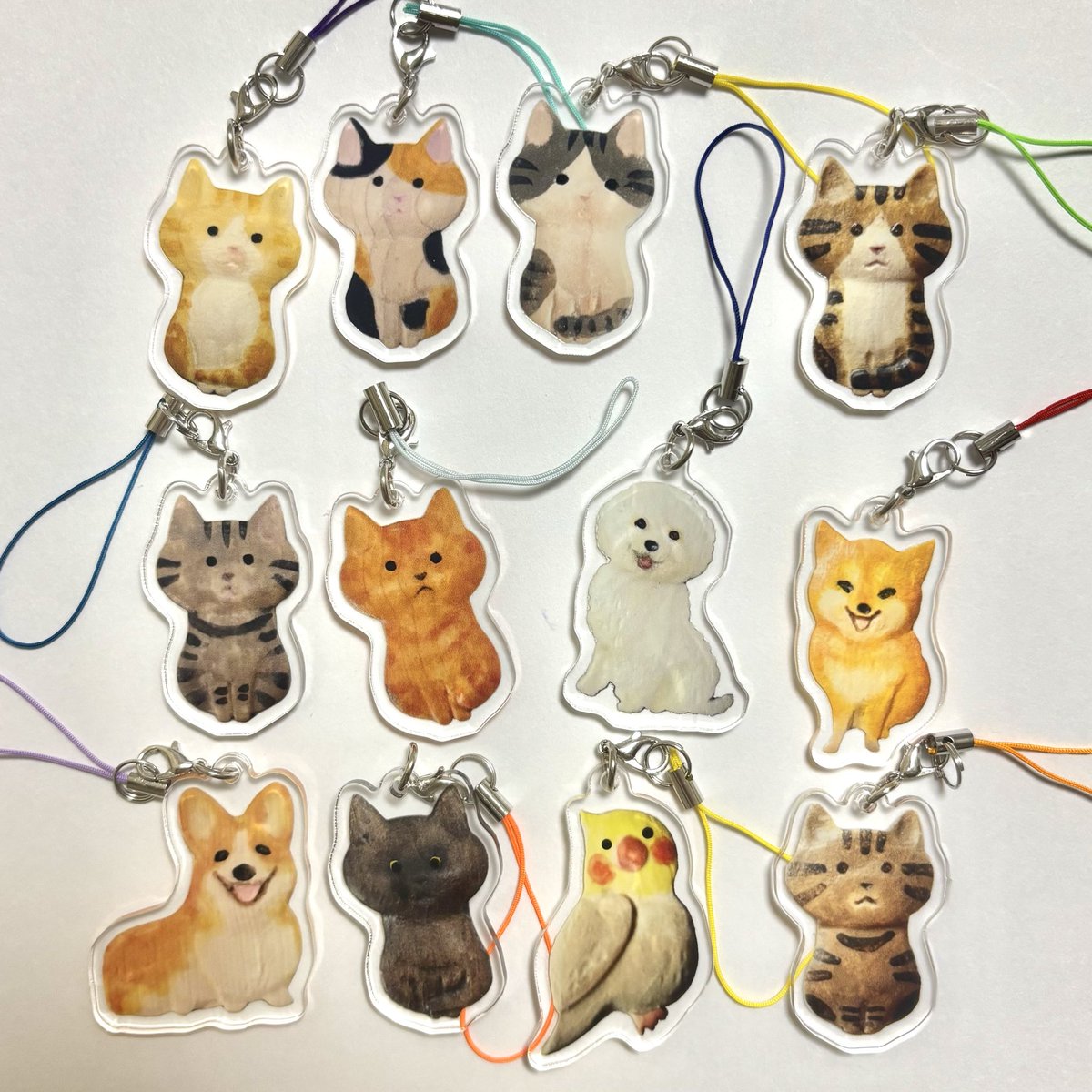 ChocoLa_3202's tweet photo. 来週はこちらに参加します。
アクリルチャームは種類を増やして新登場です。
猫さんや小鳥さんの新作も間に合うようにがんばってます…！！

【雑貨＆手づくり雑貨マルシェ　hand to heart】
◆5/16（土）11:00～19:00
◆札幌駅前通り地下歩行空間　北３条交差点広場（西）
#htoh https://t.co/LPUi7rwT3d