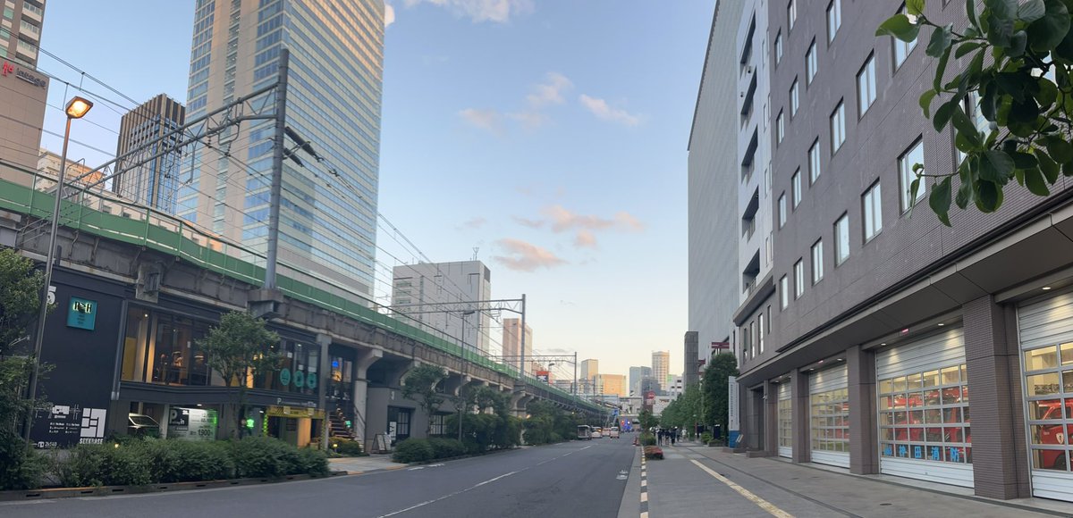 BEEPさんの移転先をようやく認識出来たので様子見など。
なるほど、神田消防署の真ん前なんですね。
ガード下と聞いていたので、てっきりニュー秋葉原センターのあたりなのかと勝手に想像してました;^^