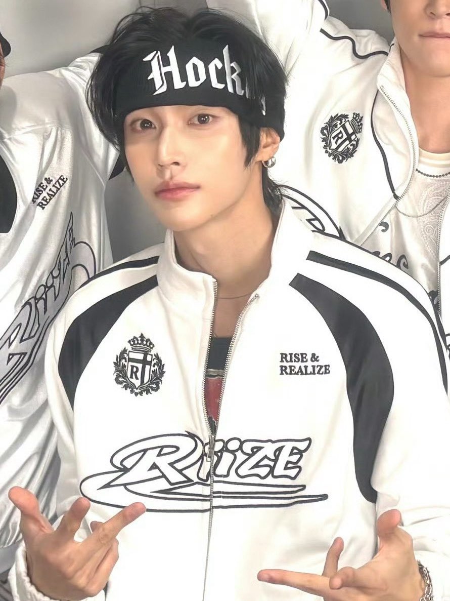 Starjacked_WONBIN tweet media