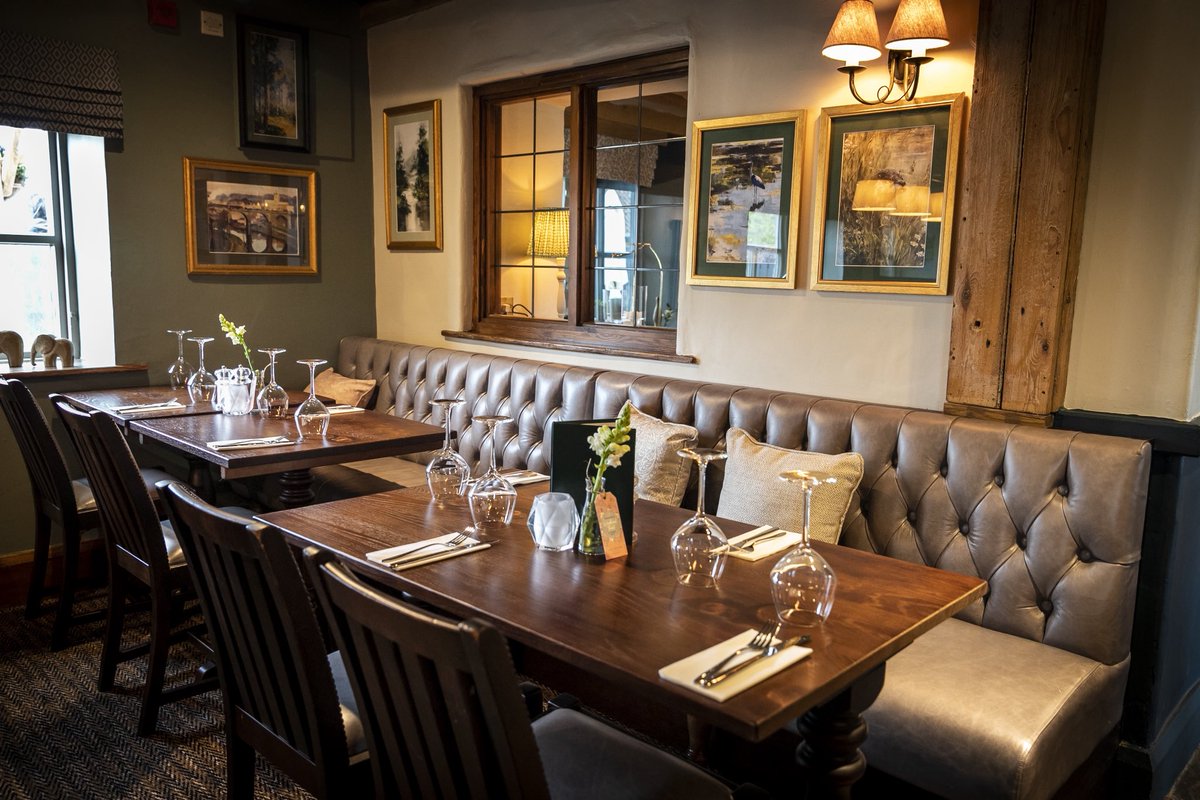 PDSDesignBuild's tweet photo. The newly refurbished Kestrel, Harrogate.

This full internal and external refurbishment has transformed the venue across the restaurant, bar, kitchen and hotel bedrooms, alongside upgraded outdoor seating areas designed to elevate the guest experience throughout the premises. https://t.co/G2xQDp3AOG