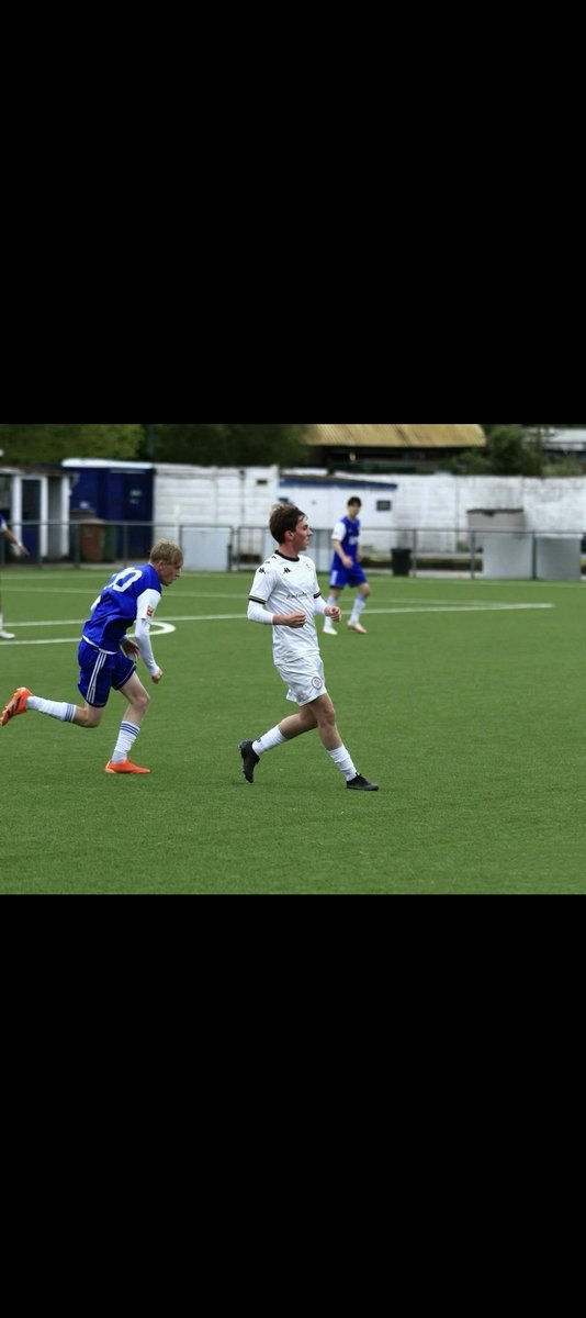 NonLeagueGuys's tweet photo. PLAYER AVAILABLE 👇 

Name: Dylan Summerhayes 
Age: 18
Location: NW London 
Position: CM/CDM
Previous clubs: Borenham wood fc, Bromley fc u18s/21s, Guildford fc
Looking for step 5 and above

#BeSeen🟠🔵🔵 https://t.co/jiSOnOebZN