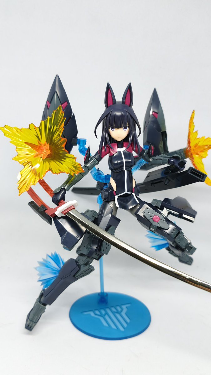 初メガミデバイス（コラボだけど）、吾妻楓・皆伝を組みました。いや