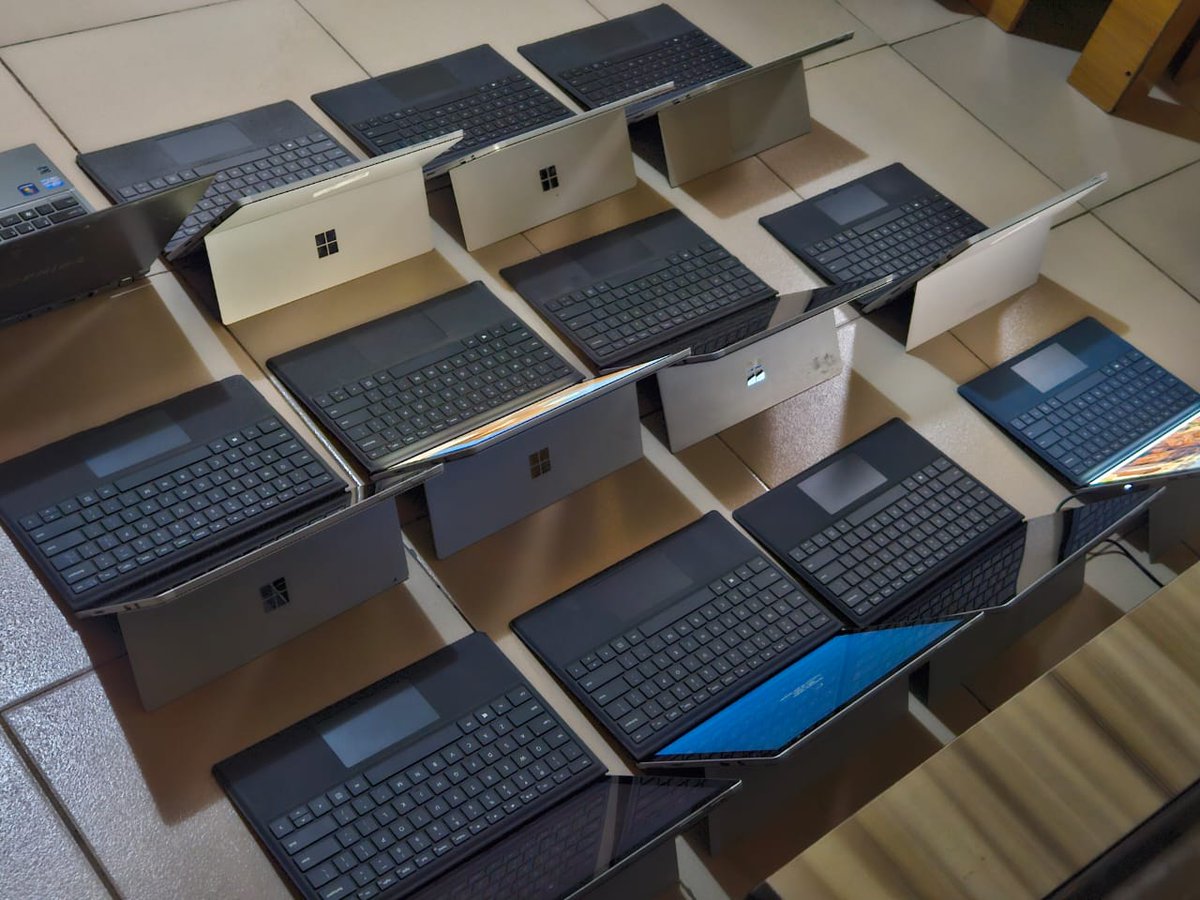 Aderkglobal's tweet photo. @jon_d_doe surface pro 10th gen, Core i7/16Gb RAM/256gb
surface pro 8th gen Core i7/16GB RAM/512
surface pro 7th gen, Core i5/8GB RAM/256
surface pro 7th gen Core i5/4GB RAM/128
surface pro 6th gen, Core i7/16GB RA/512
surface pro 6th gen core i5/8GB RAM/256 https://t.co/OfknyNbgAV