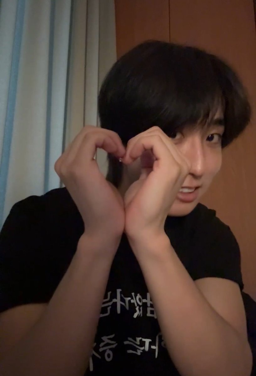 뚜이 tweet media