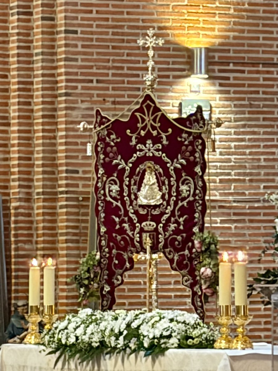 _MarinaOsorio's tweet photo. Misa de romeros de la Hermandad de Nuestra Señora del Rocío de Pozuelo de Alarcón (Madrid). ✨💕

#SoyRomero #LaBlancaPaloma
#VirgenDelRocío
#ParroquiaSantaMaríaDeCaná https://t.co/3vvQH3qVjo