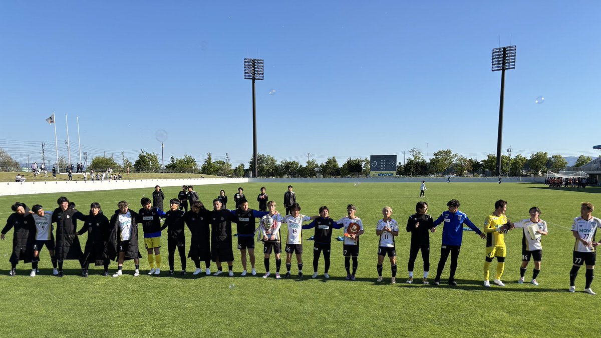 Campione!!!!

本日も #いわてグルージャ盛岡 へのアツい応援ありがとうございました!!

NEXT GAME
ＪＦＬ ＣＵＰ 第7節
5/16 vs アスルクラロ沼津戦
いわぎんスタジアム

#Jリーグへ帰ろう