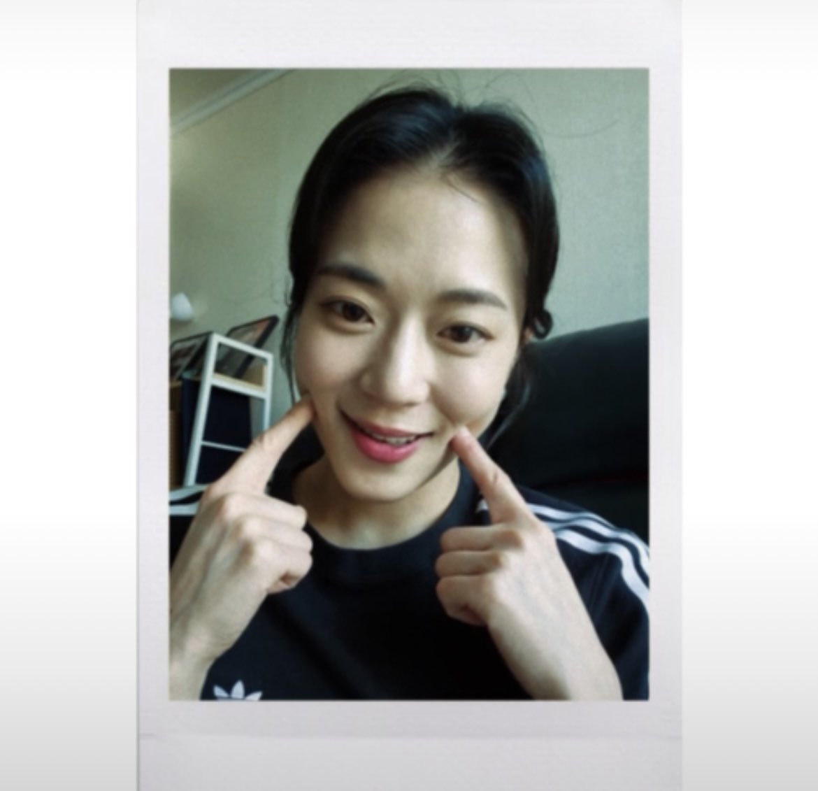 윈터 tweet media
