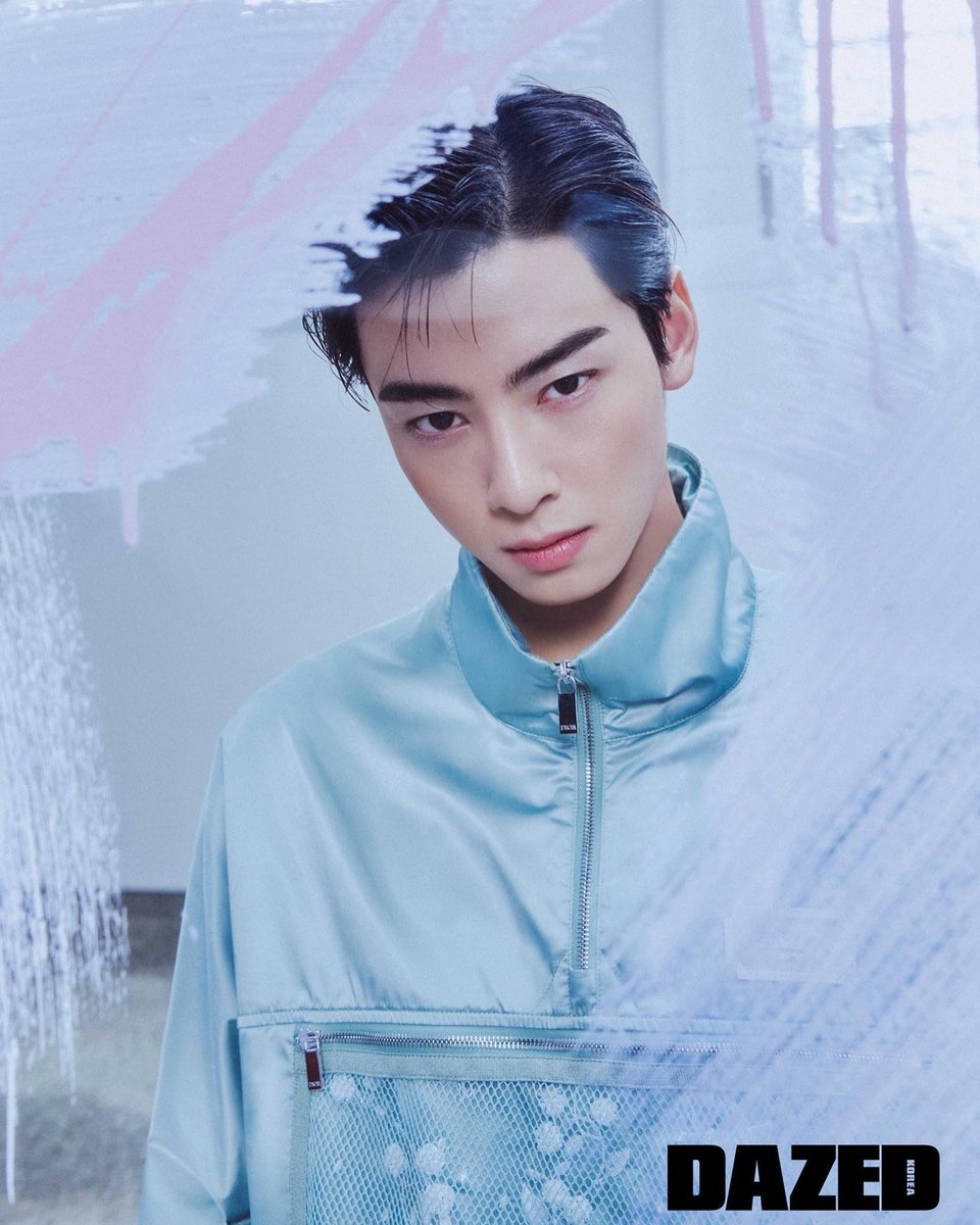 at___chaeunwoo's tweet photo. #DareInGrisDior https://t.co/sj5es8NhIy