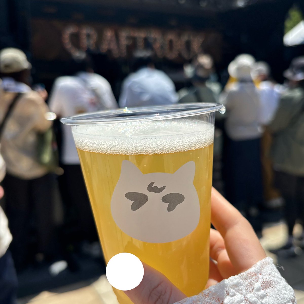 _shi8q's tweet photo. 今年もクラフトロックフェス行ってきた〜🍻快適、居心地良し、音楽聴きながら美味しいクラフトビールが飲めて幸せ（2杯だけ…）また来年も行きたい！ https://t.co/UGByk45XZp