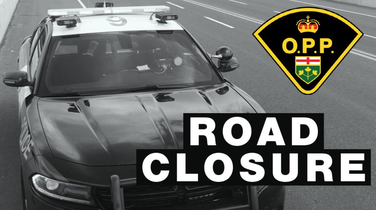 OPP_CR's tweet photo. HWY CLOSURE: #Hwy401 WB lanes are fully closed at Lyle St in #Grafton, west of #Colborne. Clean-up efforts are underway following a collision involving two transport trucks. Minor injuries reported. The closure is expected to last several hours. ^pia
~
FERMETURE DE L'AUTOROUTE : Les voies en direction de l'ouest de l'autoroute 401 sont entièrement fermées à hauteur de Lyle Street à Grafton, à l'ouest de Colborne. Les opérations de nettoyage sont en cours à la suite d'une collision impliquant deux camions de transport. Des blessés légers sont à déplorer. La fermeture devrait durer plusieurs heures. ^pia
#NthldOPP