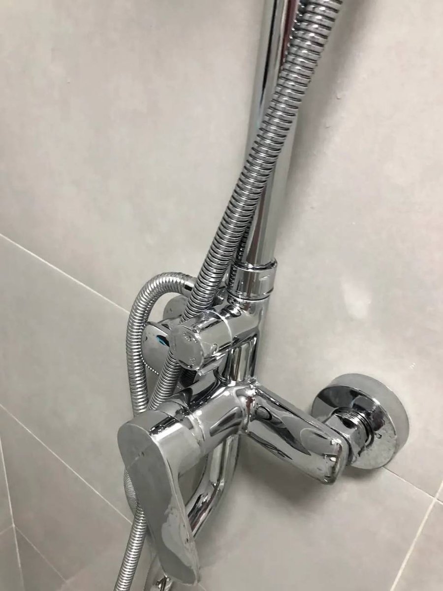 TERIMA KASIH ORANG-ORANG YANG SUKA SHARE HACK BEBERES 😭🫶🏻 keran sama shower yang tadinya penuh kerak sekarang jadi bening kaya baru beli kinclong🫵✨