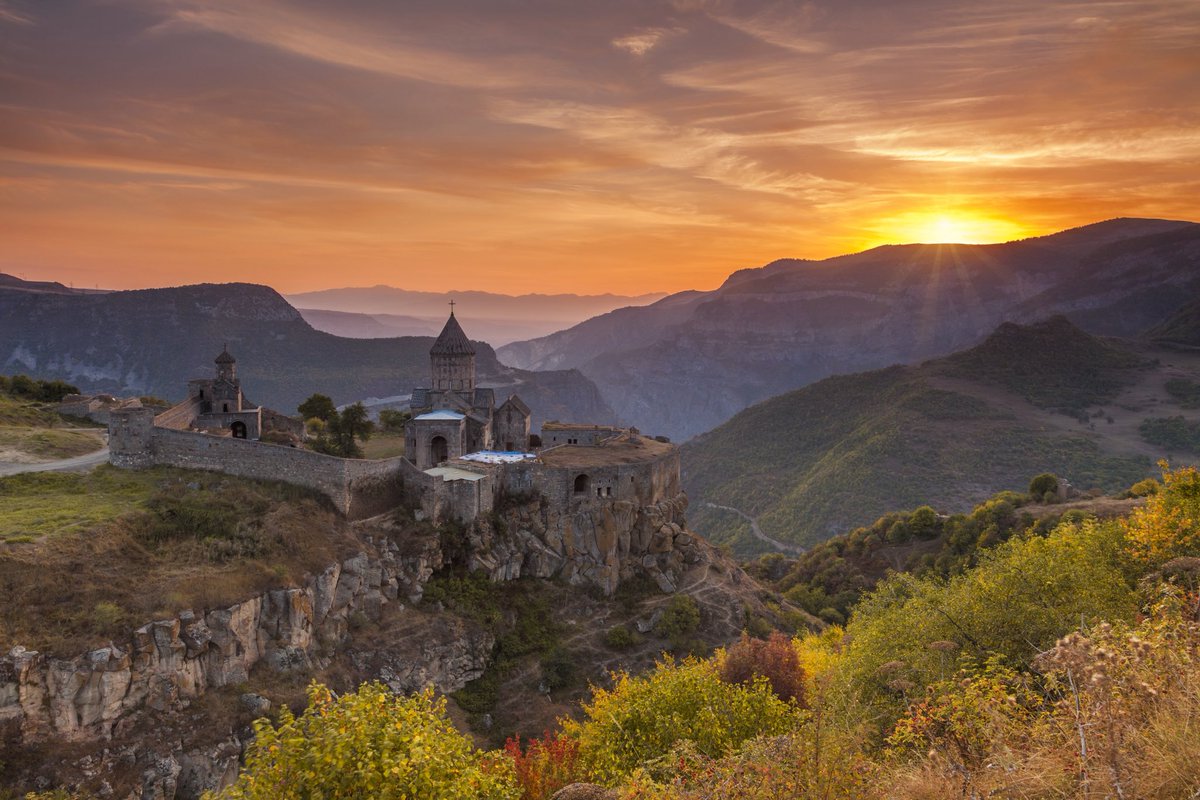 armembnl's tweet photo. Explore the beauty of southern 🇦🇲 by taking Wings of Tatev — the world’s longest non-stop reversible aerial tramway and Guinness World Record holder — to reach Tatev Monastery, a 9th century spiritual and cultural landmark that once served as a major medieval center of learning. https://t.co/WYlClUF14T
