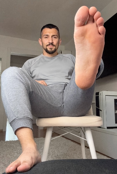 Trainerforcunts's tweet photo. Thanks me guys😈 
Be usefull and send! https://t.co/rWNvBbckaC https://t.co/delGJtdRUd