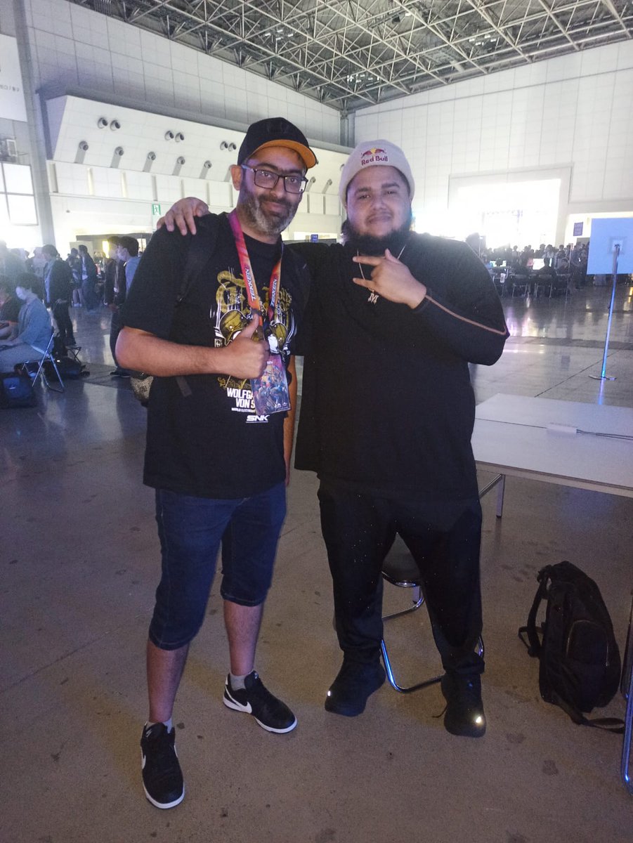 BayernWassim's tweet photo. Really happy to meet the Bull @_MenaRD__ irl at Evo Japan.
🦬💪 https://t.co/9ZbOvdrbXk
