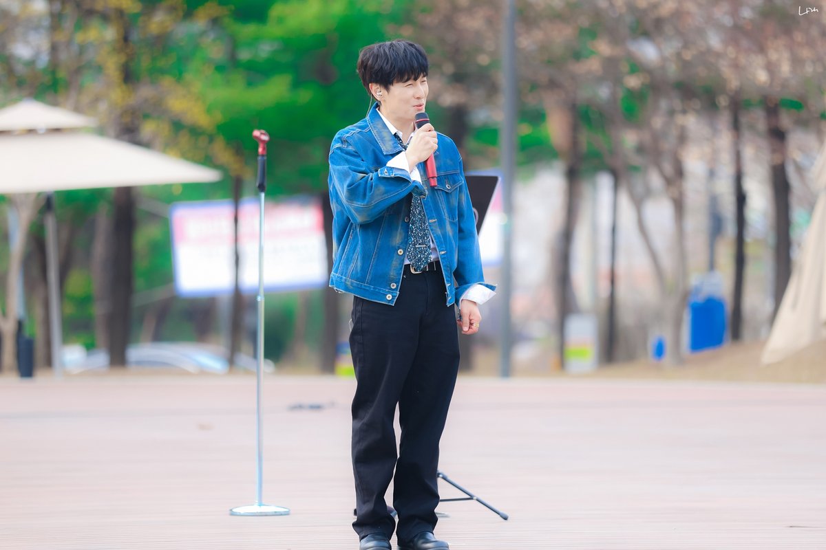 나래 tweet media