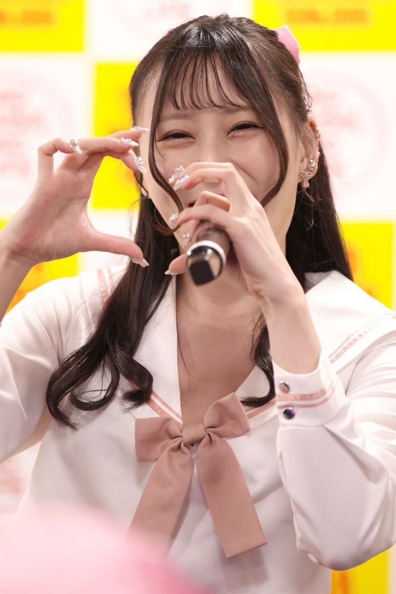 sg32767 tweet media