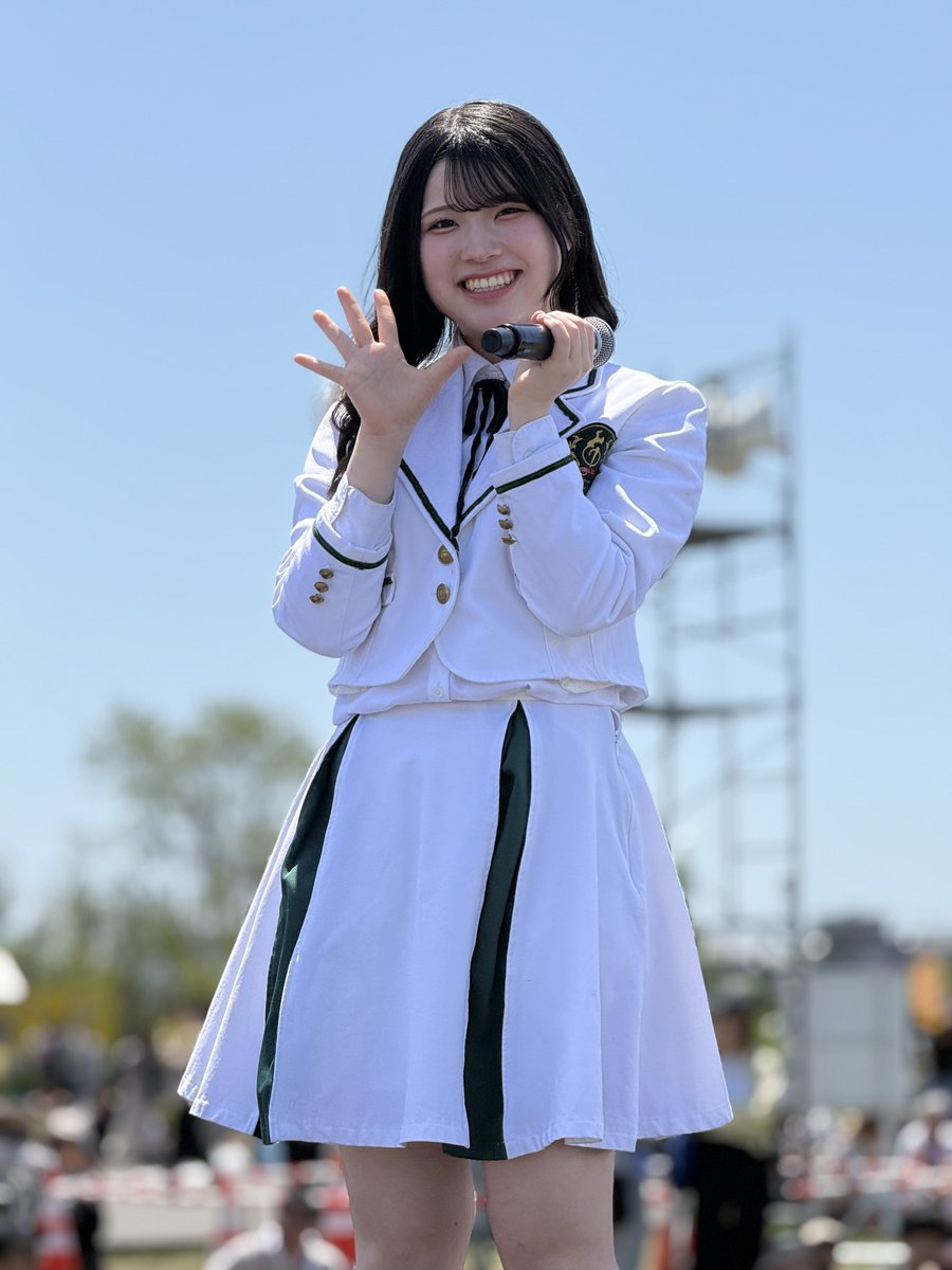 🪁第３８回 世界の凧の祭典🪁
〜令和６年能登半島地震復興祈念〜

ほくりくアイドル部のライブステージ🎤
青空が広がる素敵な空に凧が上がってのライブは最高でした😊

※今回は撮影可能でした
#世界の凧の祭典 
#ほくりくアイドル部ステージ 
#あなたをその気にさせちゃうぞ 
#園木美紗