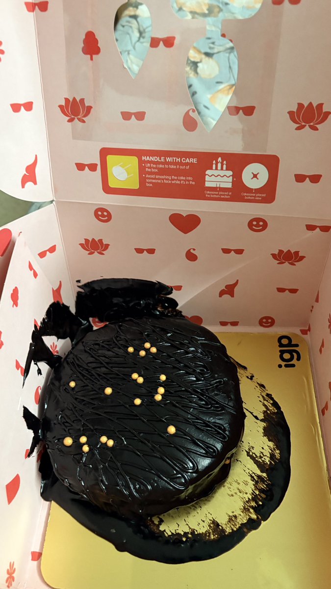 rishabh2882's tweet photo. Ordered a cake from @Swiggy @SwiggyCares and it arrived completely damaged. Shared photos instantly but only got automated replies. Ruined the whole celebration. Unacceptable service. #Swiggy #CustomerExperience https://t.co/u1cqmD6OGr