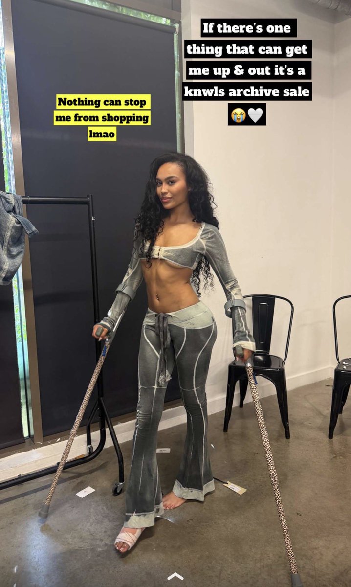 archivesella's tweet photo. you can’t keep a diva down! peep the cheetah print crutches https://t.co/R1atJvdizb