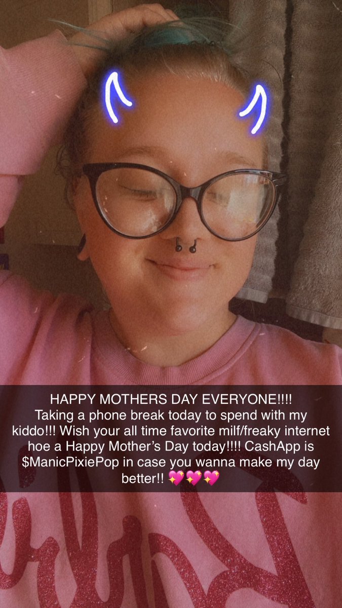 ManicPixiePop's tweet photo. Happy Mother’s Day to you and the moms in your life!!! Don’t forget to tell your favorite milf (me 😉)!!! 

💖💖💖

#HappyMothersDay #gift #Cashapp #ManicPixiePop https://t.co/hzcO5IrfSB