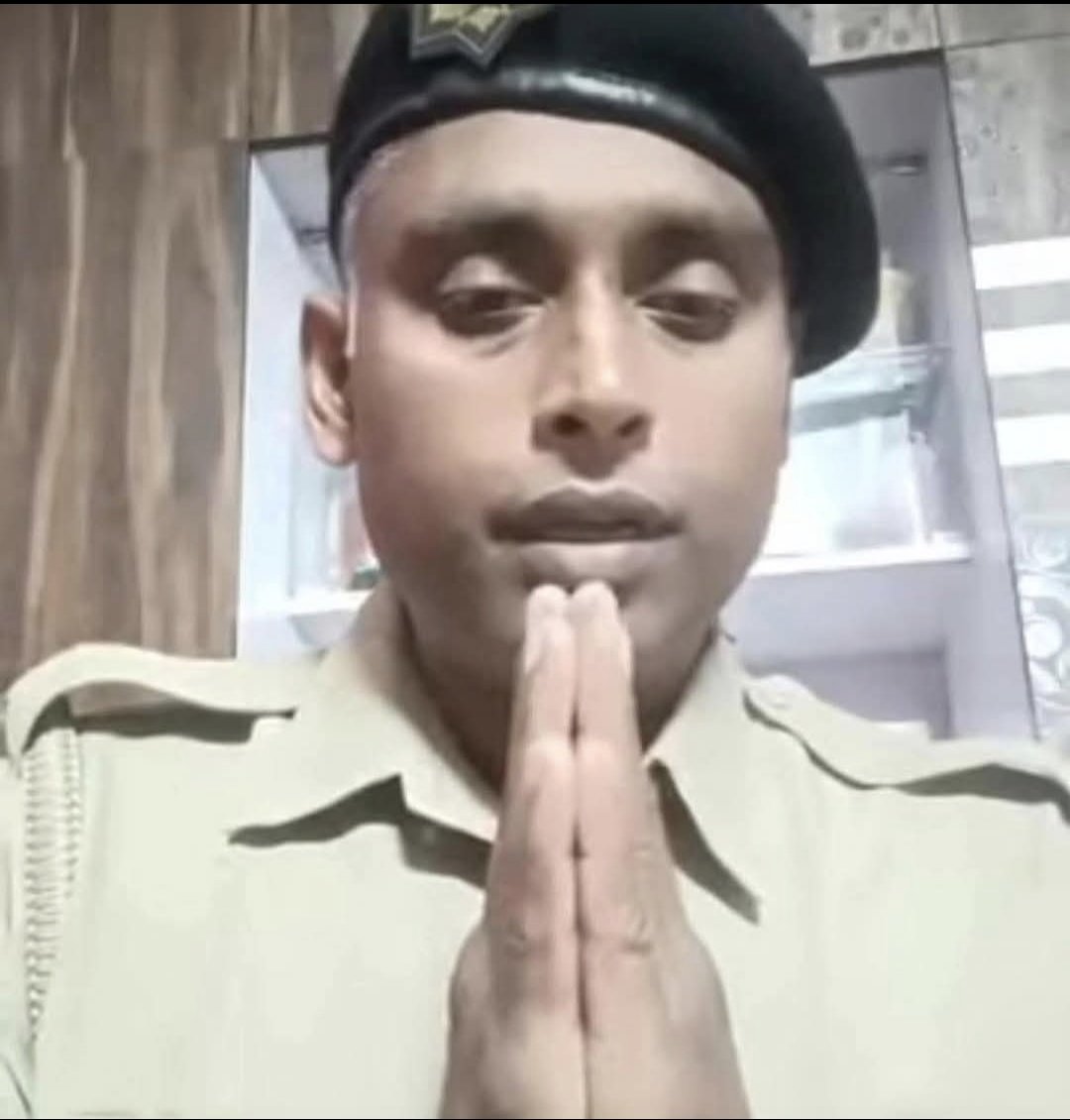 sahelitweets's tweet photo. Dear @BJP4Bengal please suspend his suspension done by TMC for standing against their appeasement policies! https://t.co/Qtu6SNO9B6