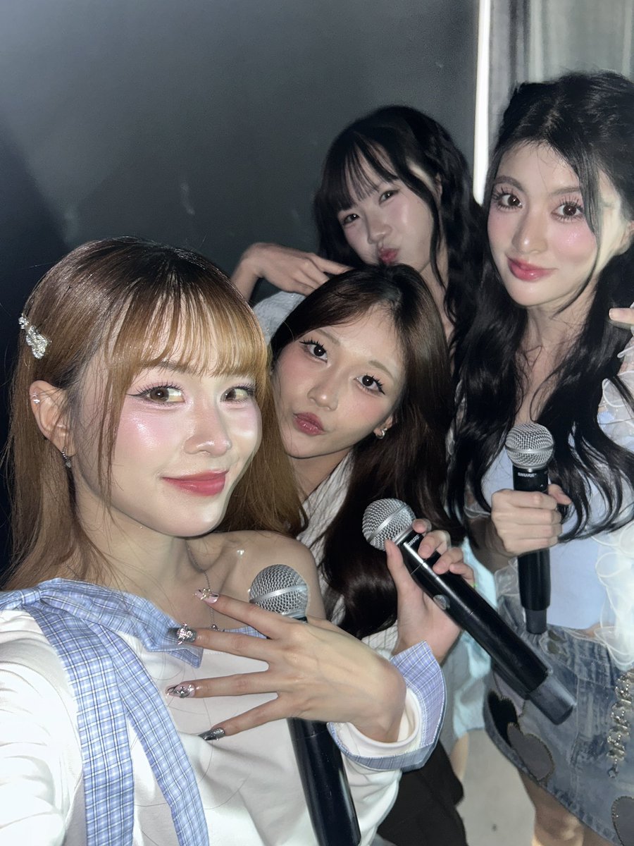 Kaelieleo tweet media